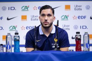 队报：切尔基、登贝莱受伤，法国可能选择埃基蒂克、贡多齐顶替