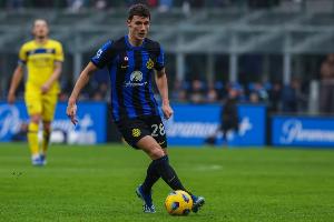 罗马诺：马赛租借+买断正式报价帕瓦尔，最终决定权在国米手中