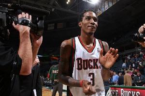 出道即巅峰代表！祝“最年轻50分先生”詹宁斯36岁生日快乐