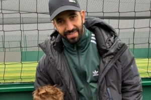 发掘好苗子？太阳报：曼联主帅阿莫林现身观战曼市青少年联赛