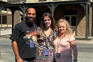 TA探寻姆伯莫童年从小是多项运动高手 父亲参加过举重世锦赛