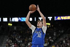 弗拉格谈潜在对位哈珀：无论与谁对位 我都会全力以赴