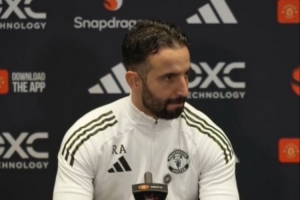 阿莫林：B费会把没赢球的责任揽到自己身上 马奎尔需提高有球能力