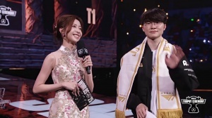 Faker！Faker！Faker！采访环节中全场观众山呼Faker