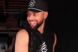 看到巴特勒这造型 库里真心绷不住了当场笑出来