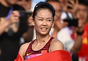 全运会田径女子20公里竞走决赛：杨家玉第二次实现卫冕 获得金牌