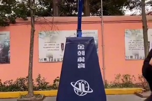 随便扣篮的妹子，和张子宇整个双塔不起飞？！